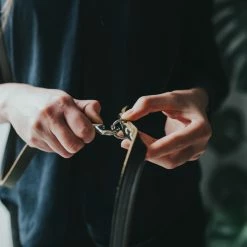 Hunter Rundleder Verstelbare Hondenlijn Olijfgroen -winkel voor hondenvoer 4016739673022 1